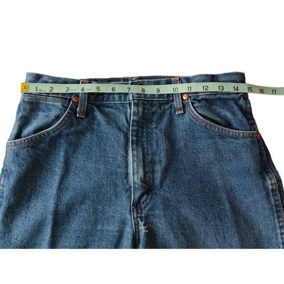 Wrangler 13MWZ  32x32 - Picture 5 of 8